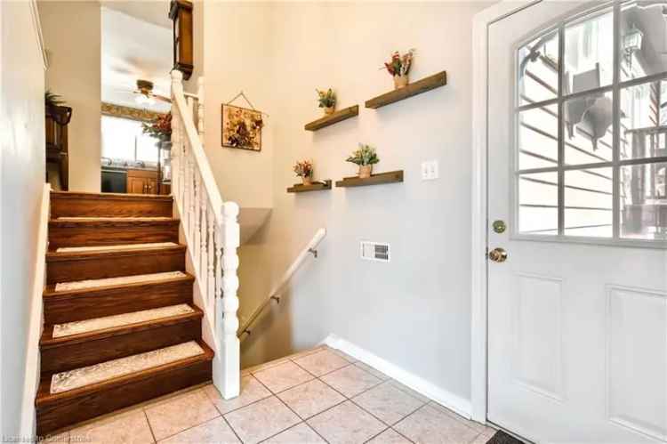 4 Bed 2 Bath Raised Bungalow in Crescent Park