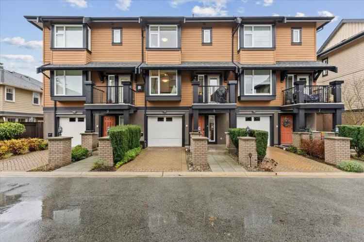 Townhouse For Sale in Delta, British Columbia