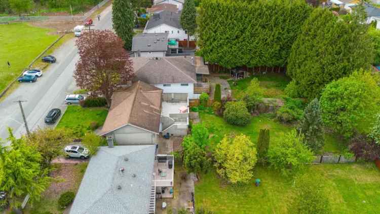 14631 105A Avenue in Surrey: Guildford House for sale (North Surrey)  : MLS®# R2880976