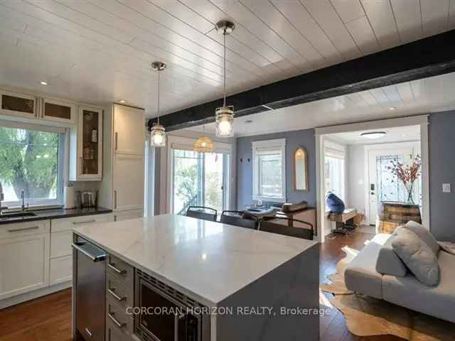 Stunning Waterfront Home Victoria Harbour 3 Bed 2 Bath