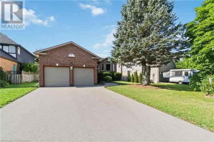 House For Sale in 14, Meadowbrook Lane, Pelham, Ontario