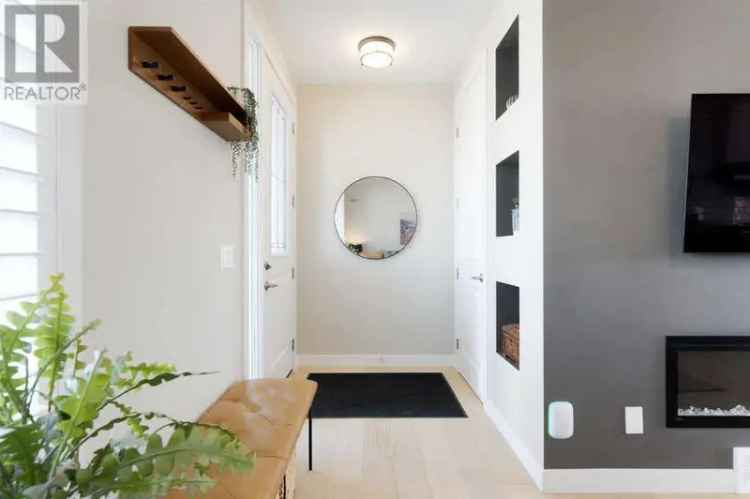 2-Storey Home in Sunset Ridge with Detached Garage