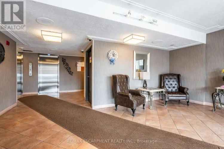 Harris Towers 3 Bed 2 Bath Condo with Stunning Views