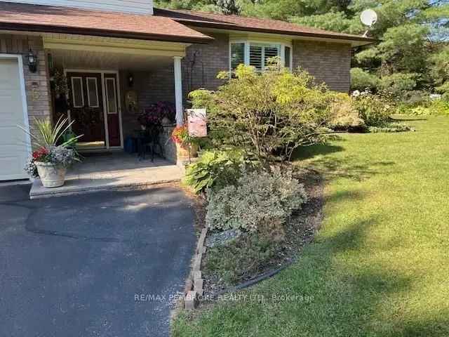 House For Sale in Petawawa, Ontario