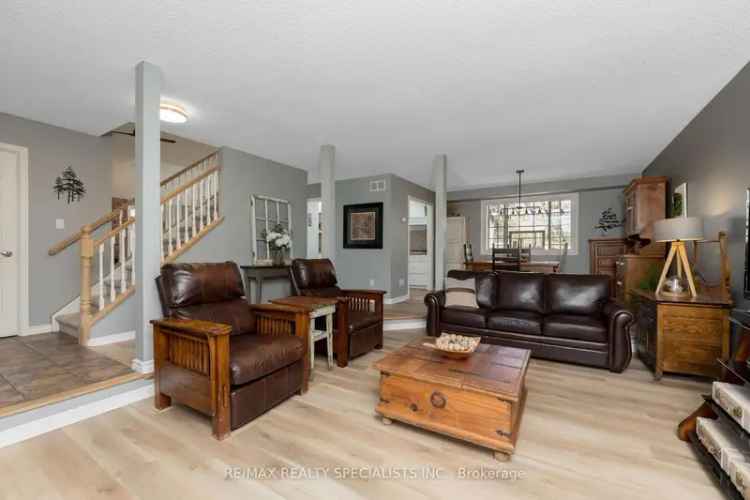 Rockwood Family Home 3 1 Bedrooms 4 Baths Modern Updates