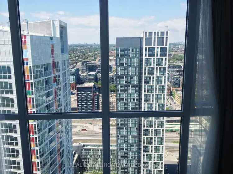 House For Rent in 75, Queens Wharf Road, Toronto, Ontario