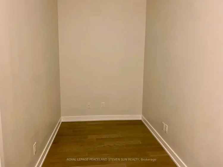 626 Sqft 1+1 Bedroom Condo Near Wellesley Subway