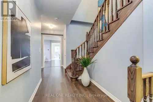 Modern 2102 sq ft Semi-Detached Home in Upper Joshua Creek