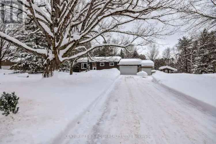 Spacious Raised Bungalow with 5 Bedrooms and 2 Garages