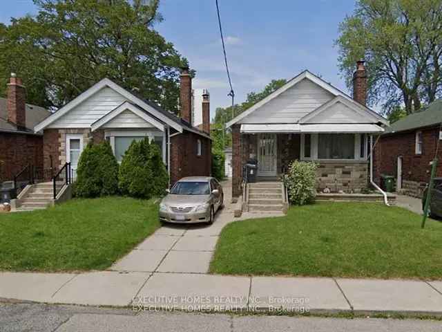 Detached Bungalow in East York Near Subway Station