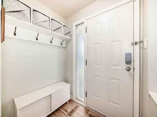 Fully Finished Idylwylde Bungalow 3 1 Beds 2 Baths