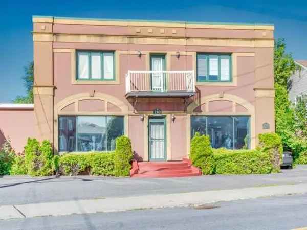 Commercial Building Office For Sale Montérégie