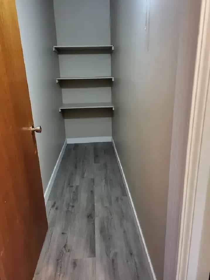 Spacious Bachelor Suite for Rent May 15th