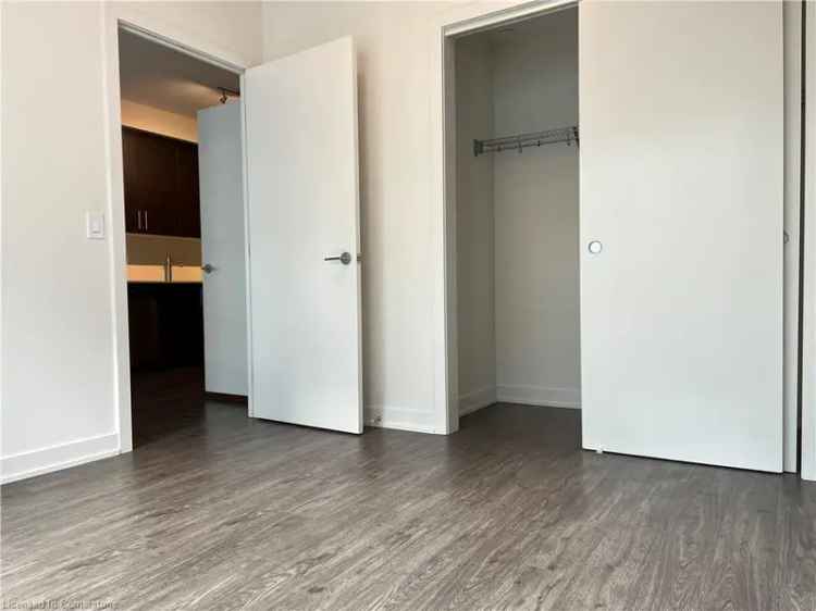 Condo For Sale in Hamilton, Ontario