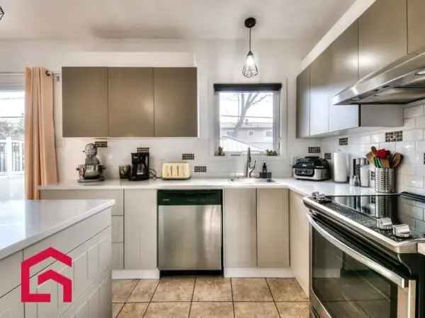 Renovated Bungalow 3 Beds 2 Baths Pool Lanaudiere
