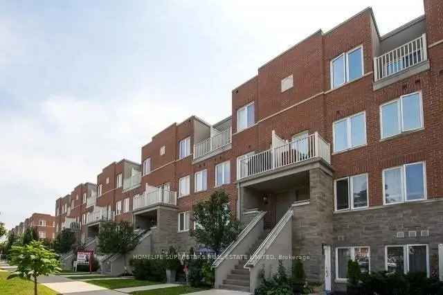 Spacious 2-Bedroom Townhome Near Airport and Highways