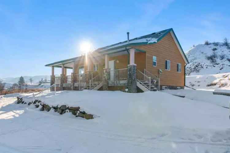 Rent River Front Home near Drumheller with Scenic Views and Upgrades