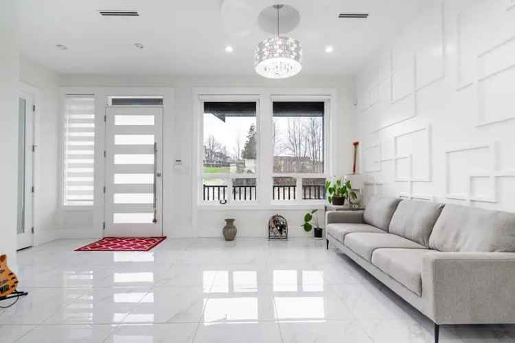 6 Bedroom Family Home with Legal Suite