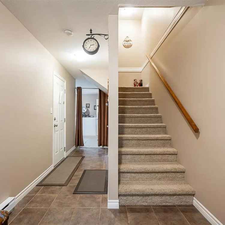 Chilliwack Townhouse for Sale Family Home Mountain Views