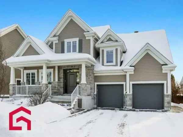 Two Storey House for Sale Montérégie Double Garage High Ceilings