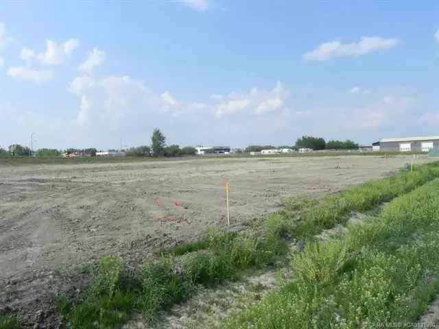 Commercial property For Sale in City of Lacombe, Alberta