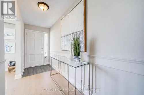 4 Bedroom 2 Bath Family Home in Mississauga