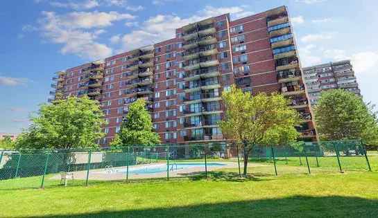 1 room apartment of 63 m² in Montreal