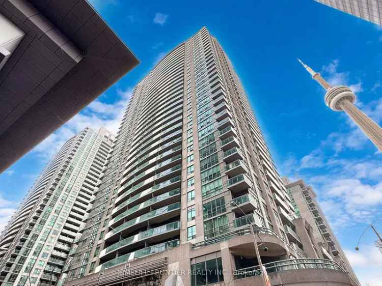 Downtown Toronto Luxury Condo 1 Bedroom Plus Large Den