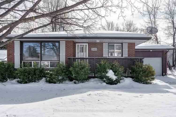 2 Bedroom Bungalow Near Downtown Georgian Bay