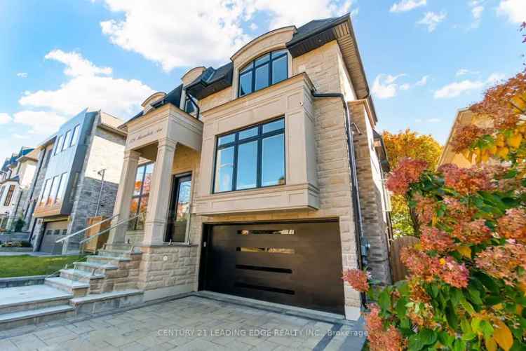 House For Sale in Toronto, Ontario