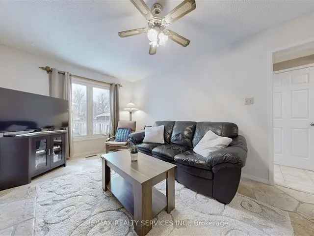 4-Bedroom Detached Home in Lisgar Mississauga