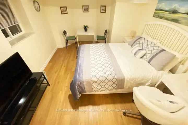 House For Sale in Niagara Falls, Ontario