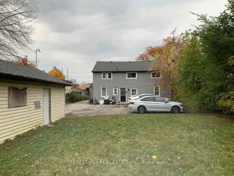 House For Sale in Burlington, Ontario