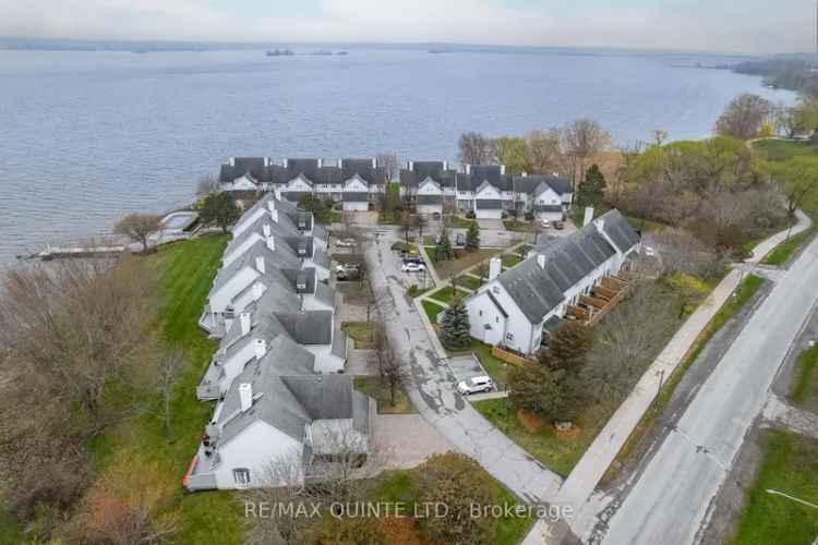 Waterfront Townhouse in Pier 31 Bay of Quinte