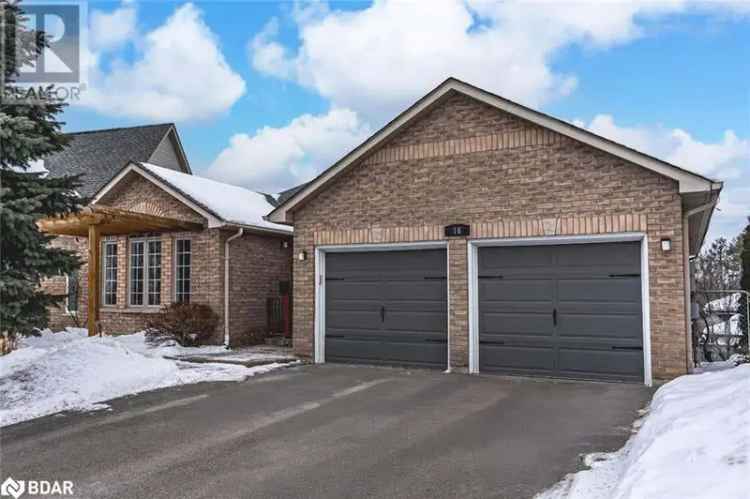 Spacious buy home in Barrie with family-friendly features and nearby parks