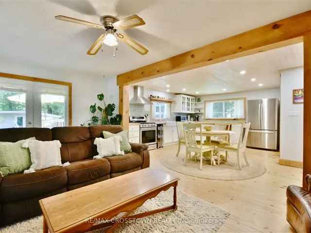 Elegant Gravenhurst Home Near Lake Muskoka Two Bedrooms Plus Potential Third