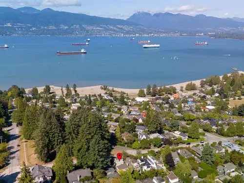 Point Grey Family Home Panoramic Views 3 Beds 4 Baths