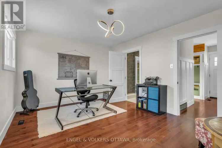 Stunning Newly Renovated 4-Bedroom Home in Ottawa