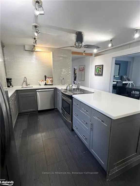 House For Sale in Collingwood, Ontario