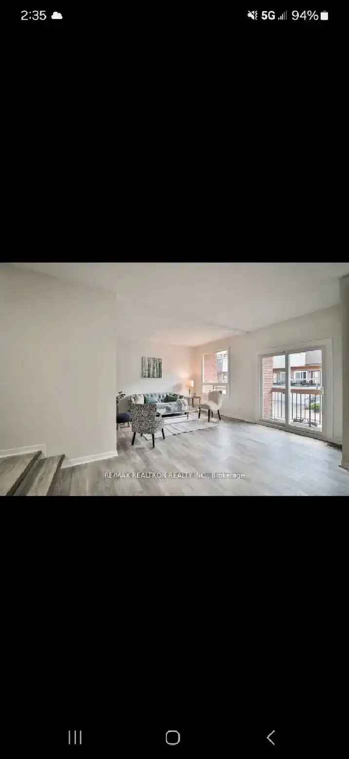 private room for rent in a newly renovated townhouse