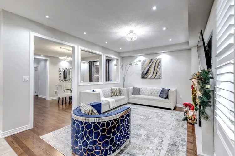 Stunning 4-Bed Kleinburg Family Home Modern Upgrades Large Backyard