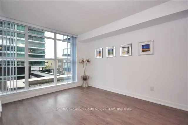 Rent 1 Bedroom Condo in North York with Excellent Amenities