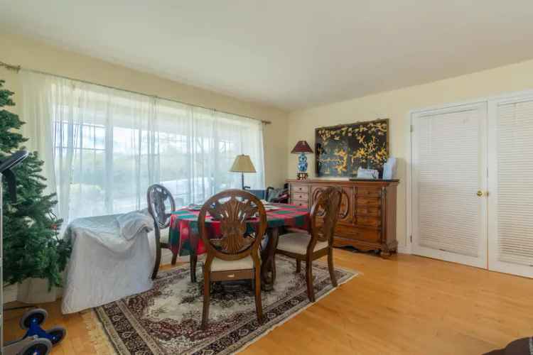 Upper Lonsdale House for Sale 3 Bed 3 Bath City Ocean Views