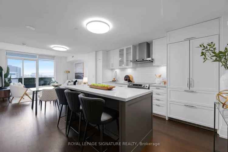 Leaside 2 Bed 2 Bath Suite -  Luxury Condo Living