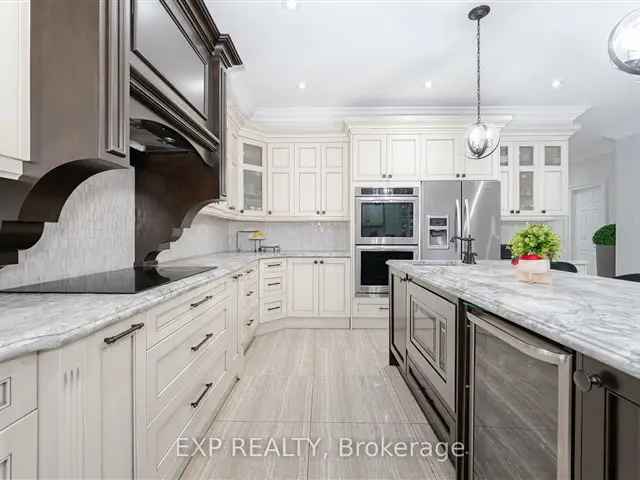 Stunning 2-Storey Home in Vaughan