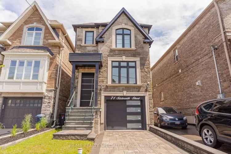 House For Sale in Toronto, Ontario