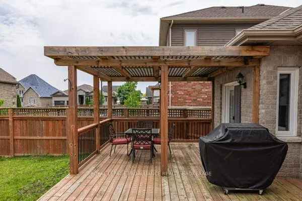 Kingston West End Executive Bungalow 2+2 Beds 2 Baths