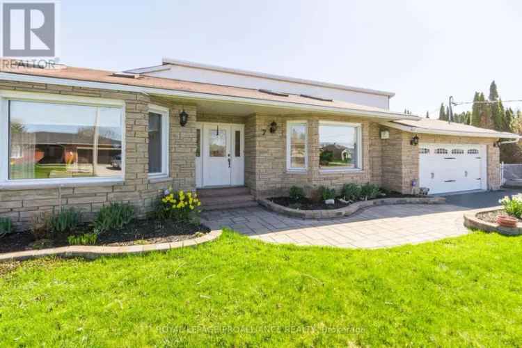 Lake Ontario Waterfront Home 4500 sq ft 4 Bed 3 Bath