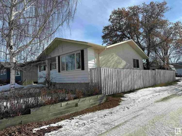 Buy bungalow in Fort Saskatchewan with spacious layout and garage