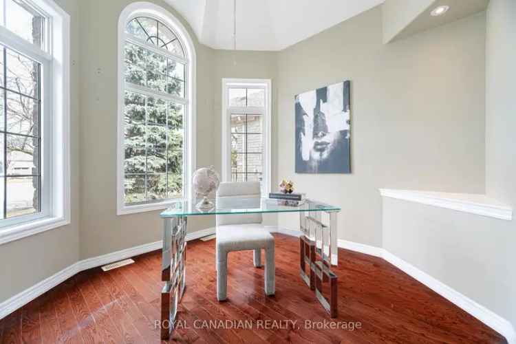 Luxury Custom Home in Stonehaven - Backing onto Golf Course
